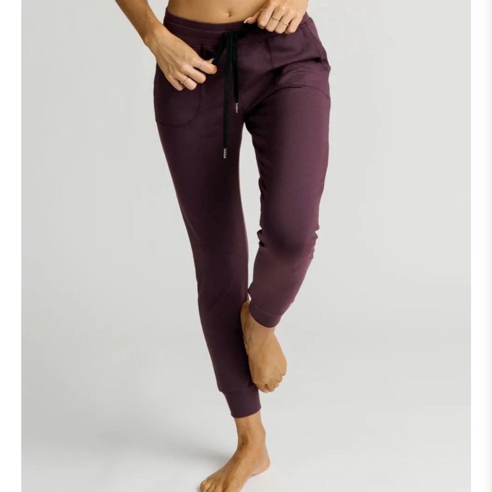 Zyia Active Unwind Joggers, Plum, Size Small